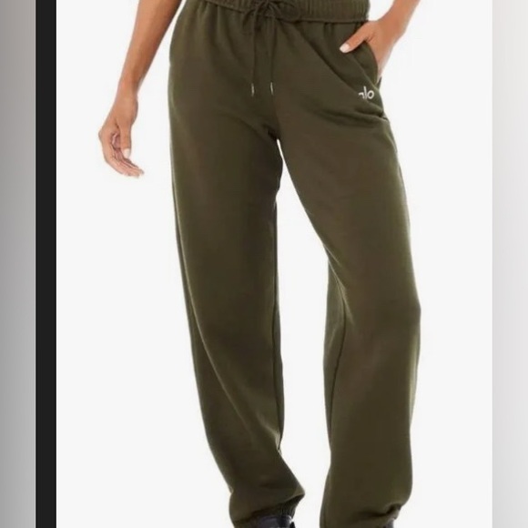 Alo olive sweatpants